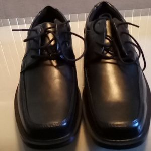 Men dress shoes